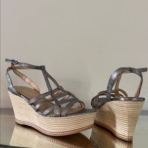 KENNETH COLE NY Silver Platform Wedge Sandals Women’s size 8.5